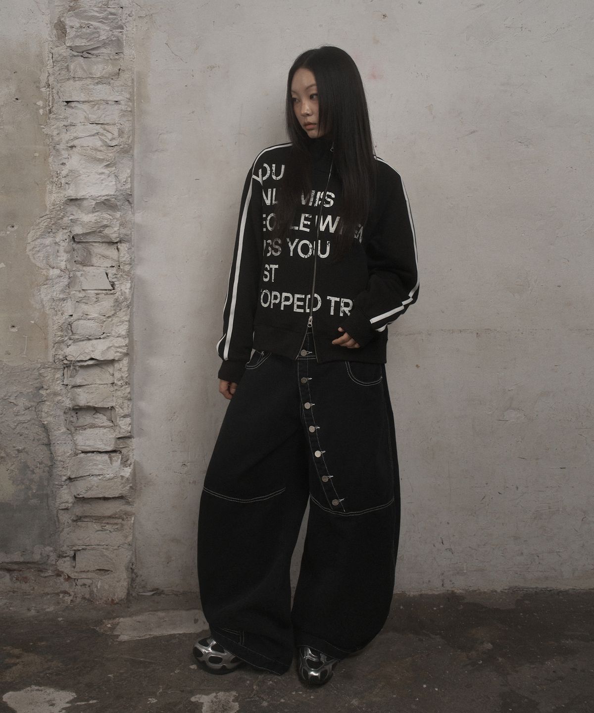 언유즈랩(UNUSEDLAB) 빈티지 타이포 ONLY  집업 [블랙]