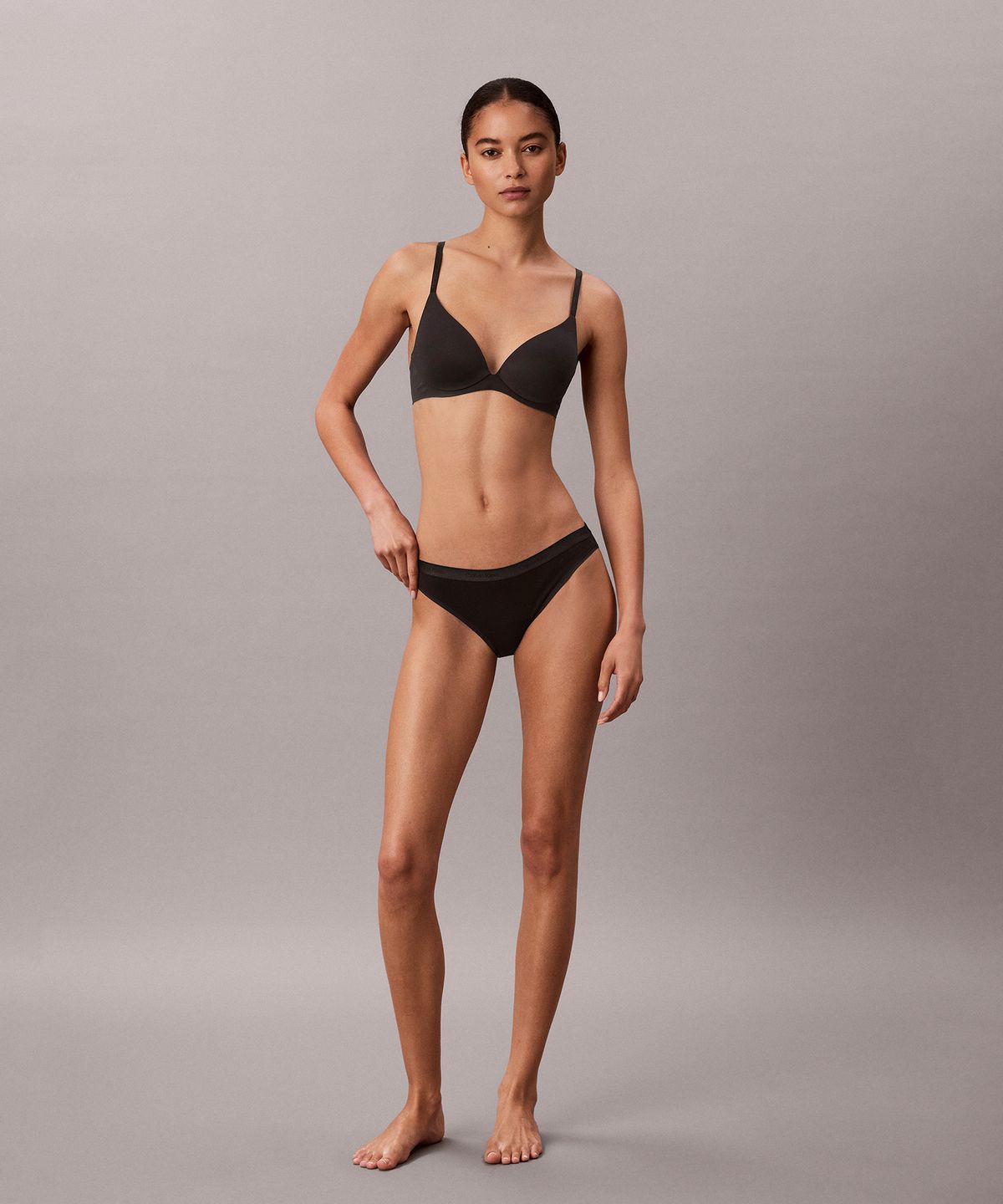 캘빈클라인 언더웨어(CALVIN KLEIN UNDERWEAR) 여성 퍼펙틀리 핏 라인 익스텐션 플런지 브라_QF9369ADUB1