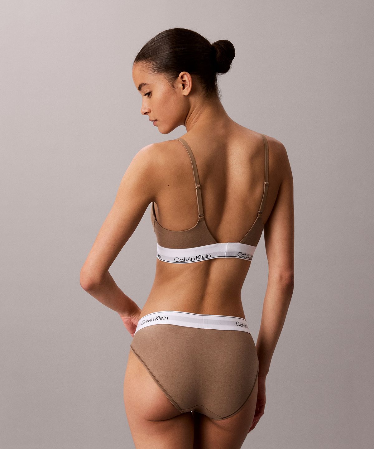 캘빈클라인 언더웨어(CALVIN KLEIN UNDERWEAR) 여성 아이콘 코튼 모달 AF 푸쉬업 브라_QF8502ADQPS