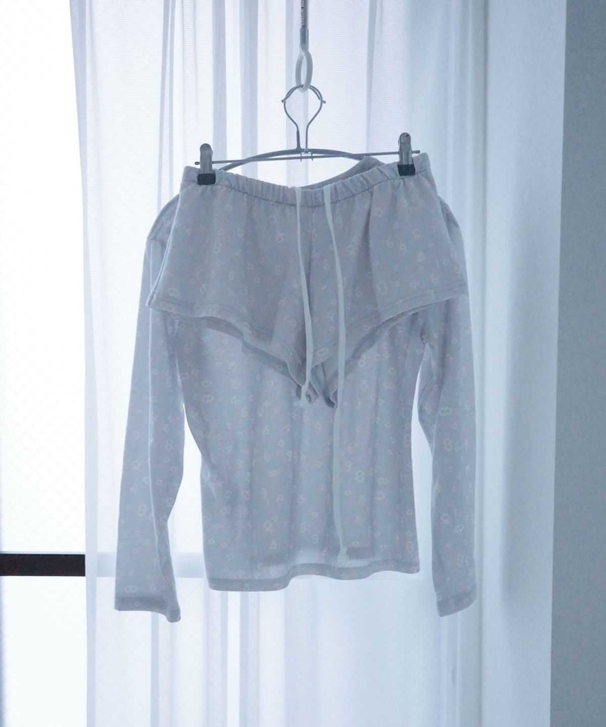 이스페이스(EEESPACE) Blooming Numbers Shorts