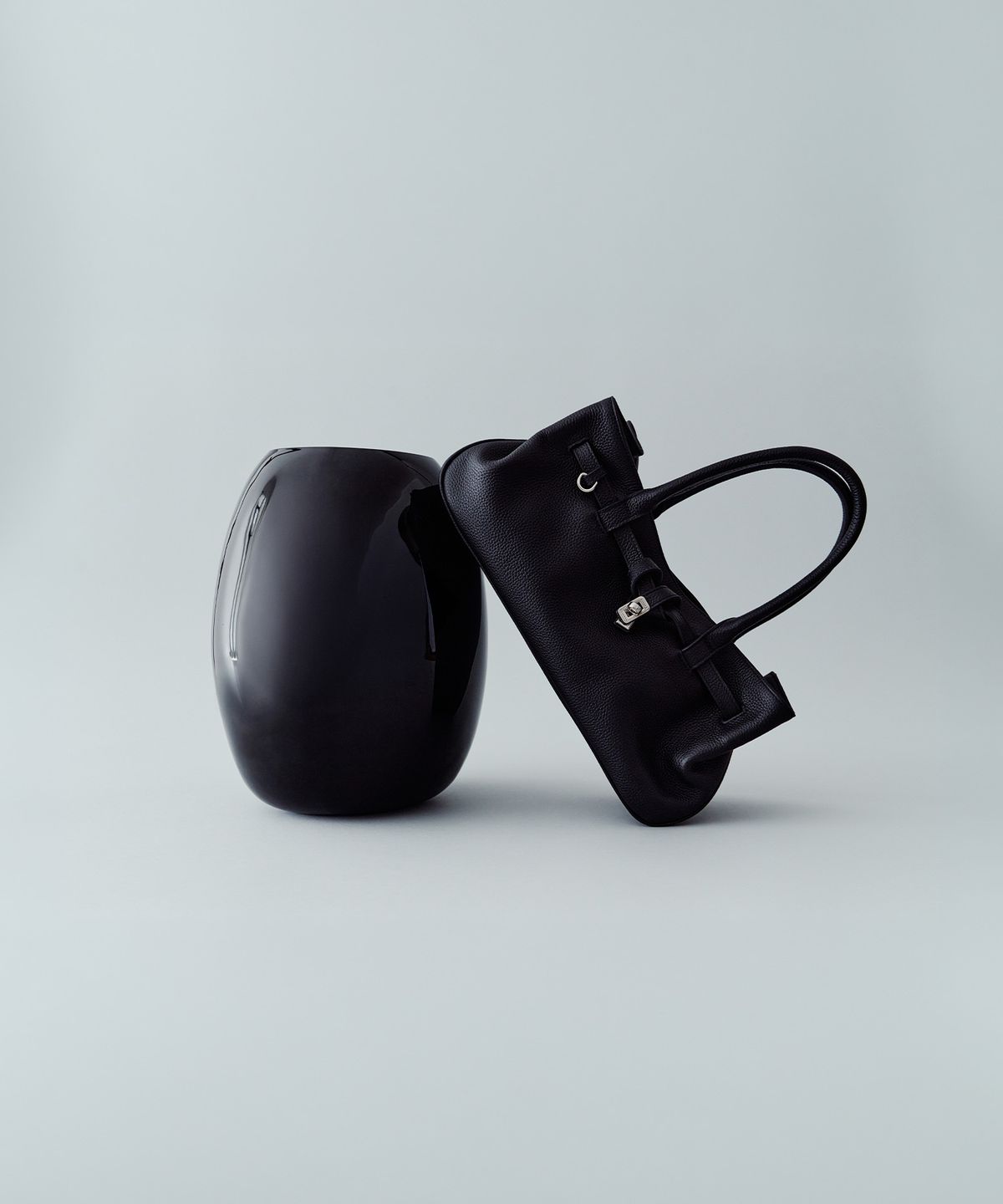 시야쥬(SIYAZU) SIAC3142 Velu Bag_Black