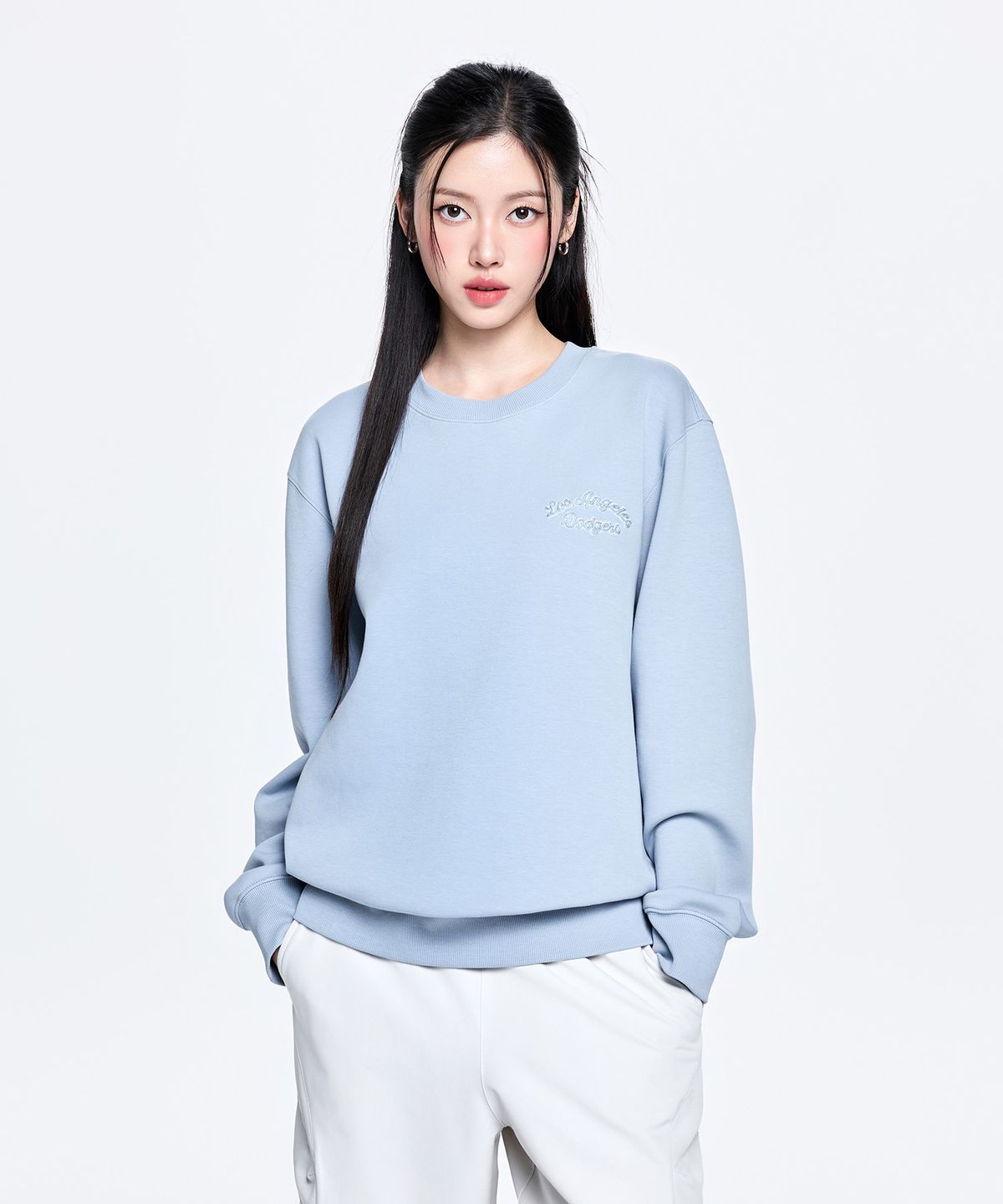 엠엘비(MLB) 베이직 스몰 레터링로고 맨투맨 LA (L.Blue)