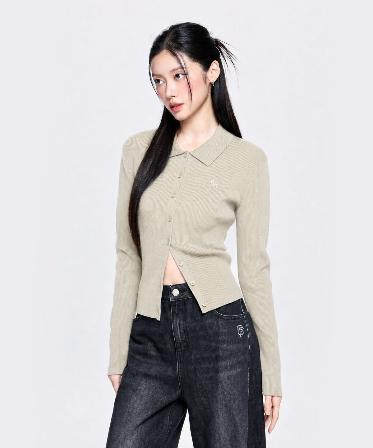 엠엘비(MLB) 여성 베이직 립 버튼 카라 가디건 NY (L.Sand)