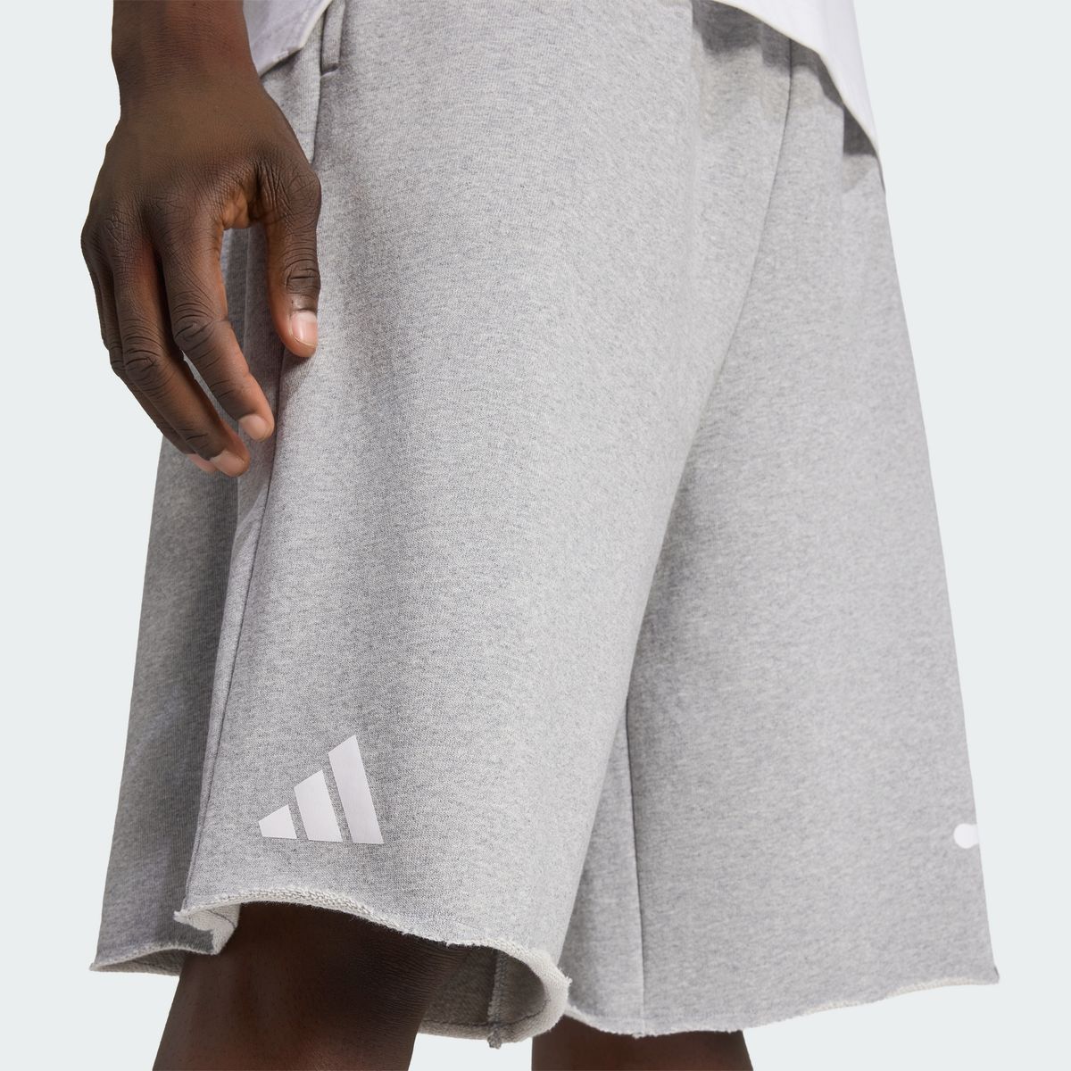 아디다스(ADIDAS) 아이언슈타인 SK 트레이닝 버뮤다 쇼츠 KX7733