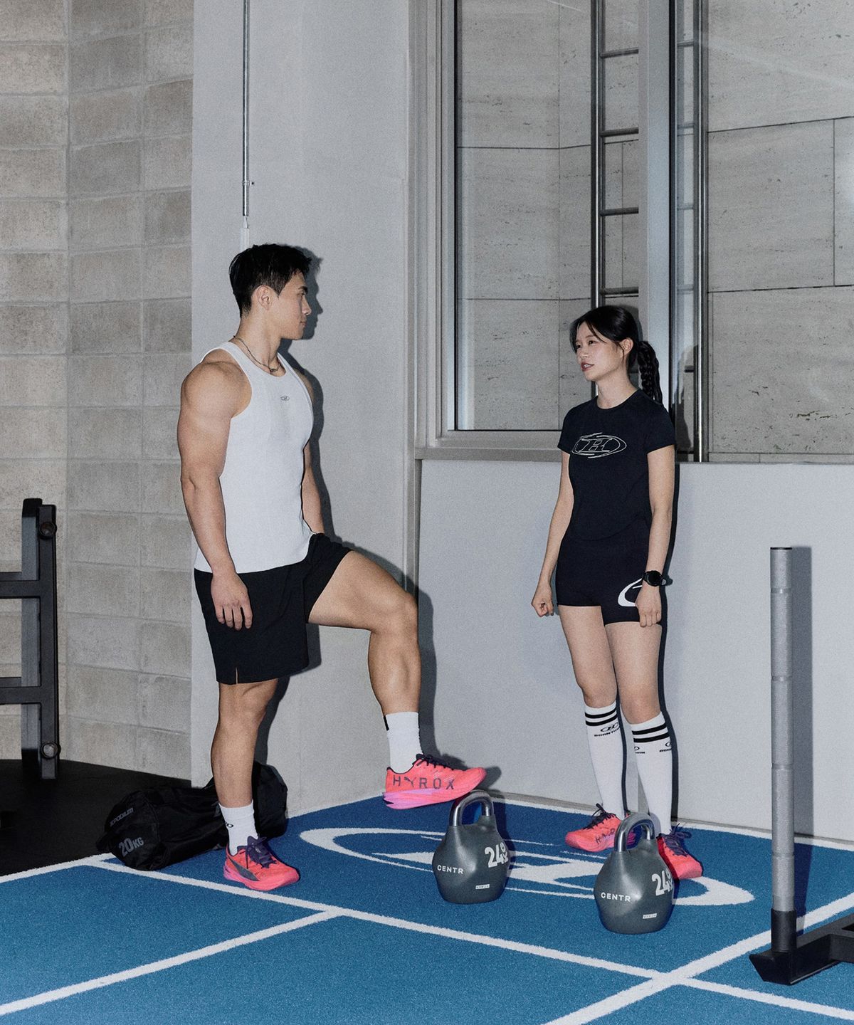 본투윈(BORN TO WIN) B-SYMBOL ESSENTIAL ACTIVE SHORTS [BLACK]