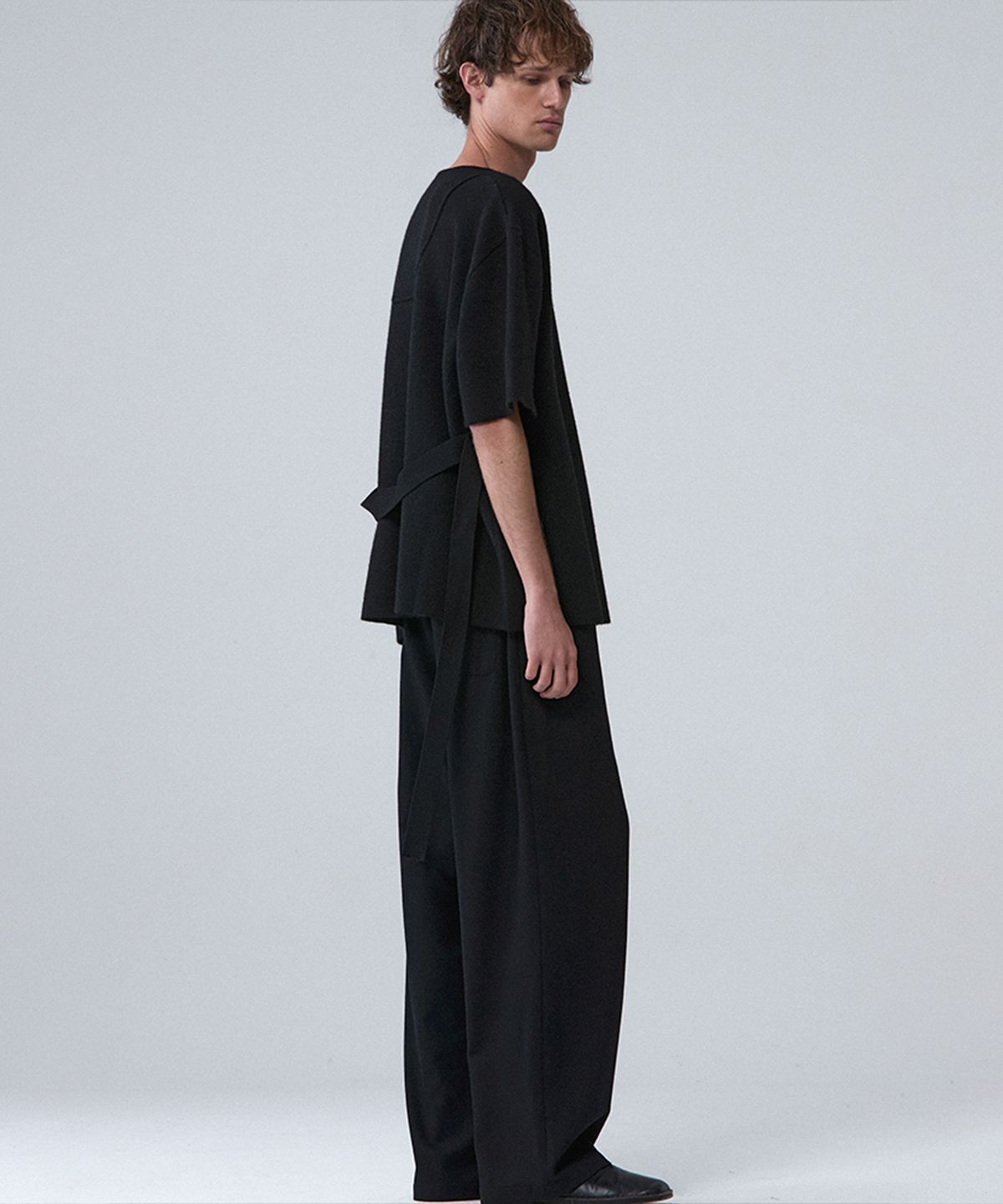 우마뭉(UMARMUNG) Fine merino wool double faced half sleeve pullover_Black