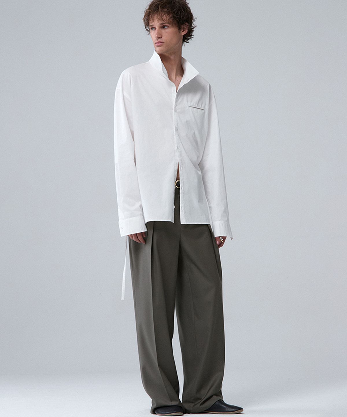 우마뭉(UMARMUNG) Typewriter cotton high neck shirts_White