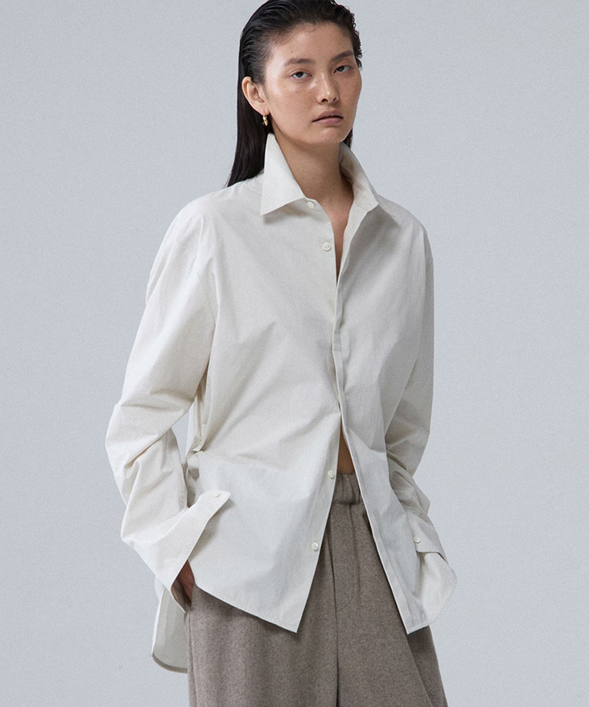 우마뭉(UMARMUNG) Powdery cotton signature oversized shirts_Sea foam