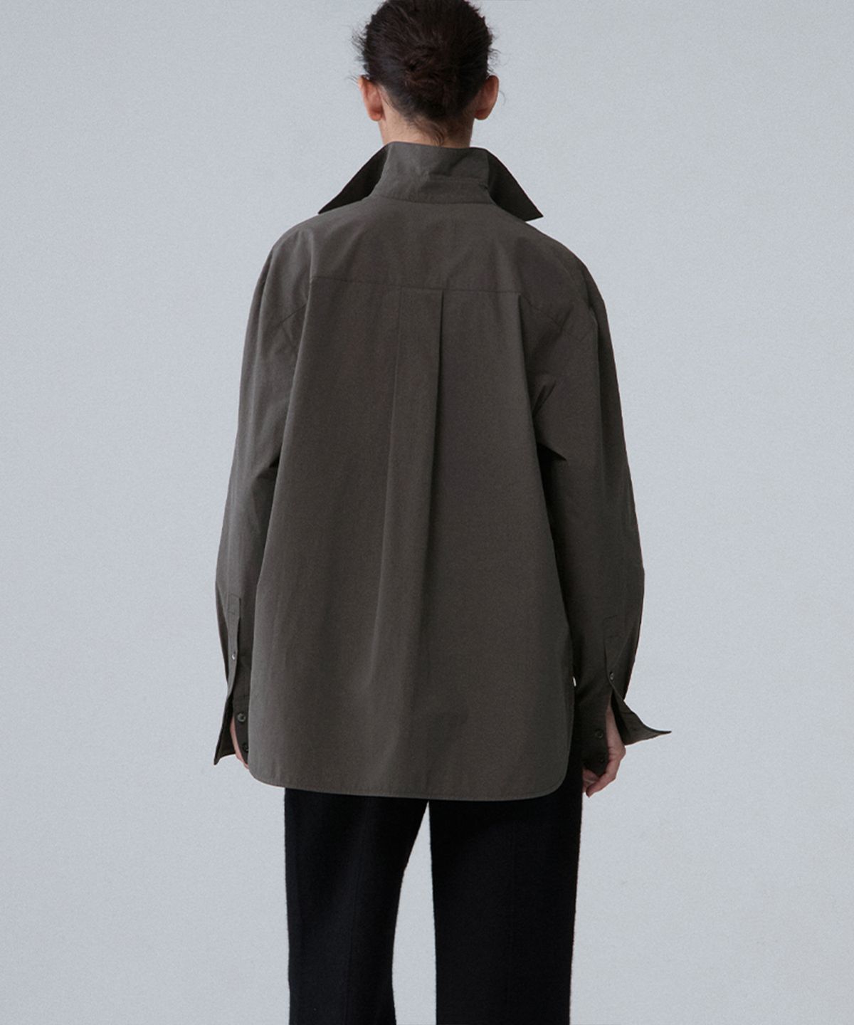 우마뭉(UMARMUNG) Powdery cotton signature oversized shirts_Ash
