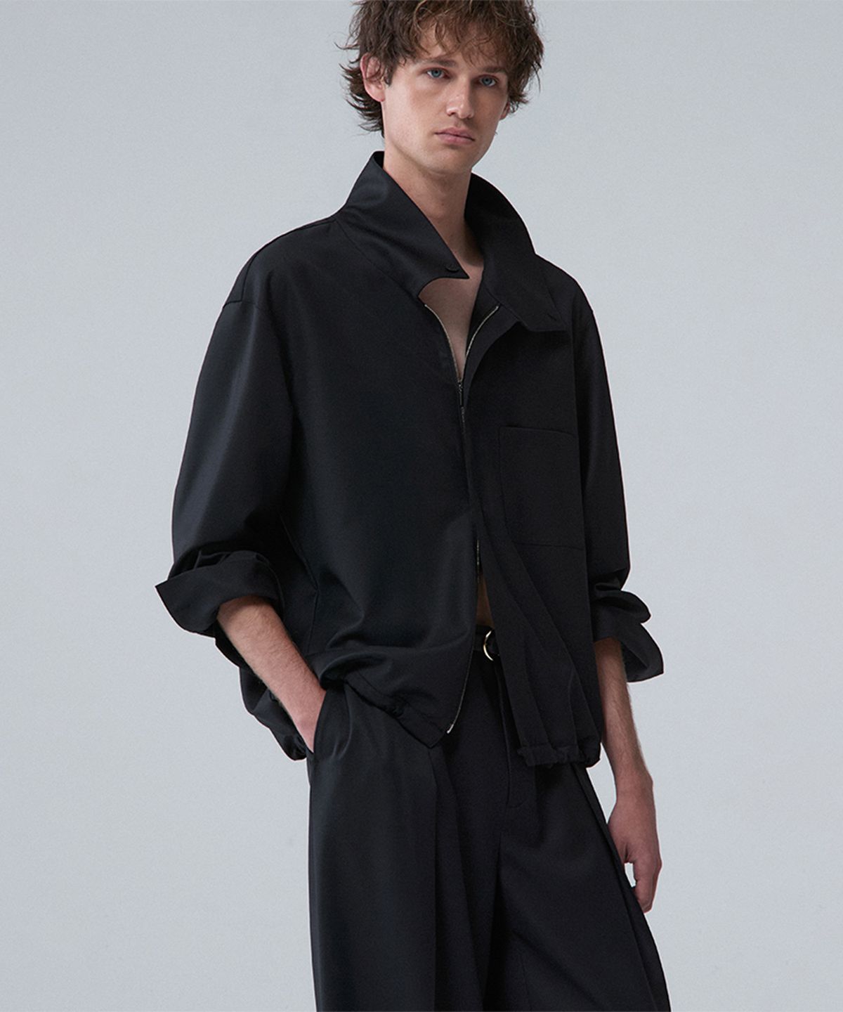 우마뭉(UMARMUNG) Worsted wool high-neck zip-up jacket_Black