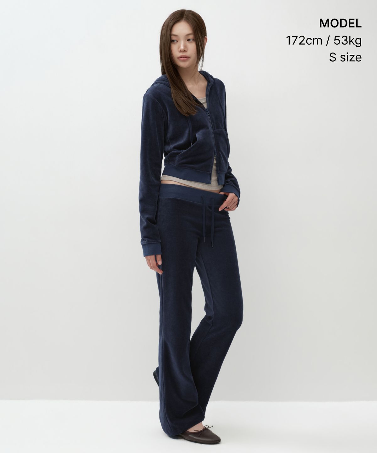 무신사 스탠다드 우먼(MUSINSA STANDARD WOMAN) 우먼즈 벨루어 부츠 컷 트랙 팬츠 [미드나잇 블루]