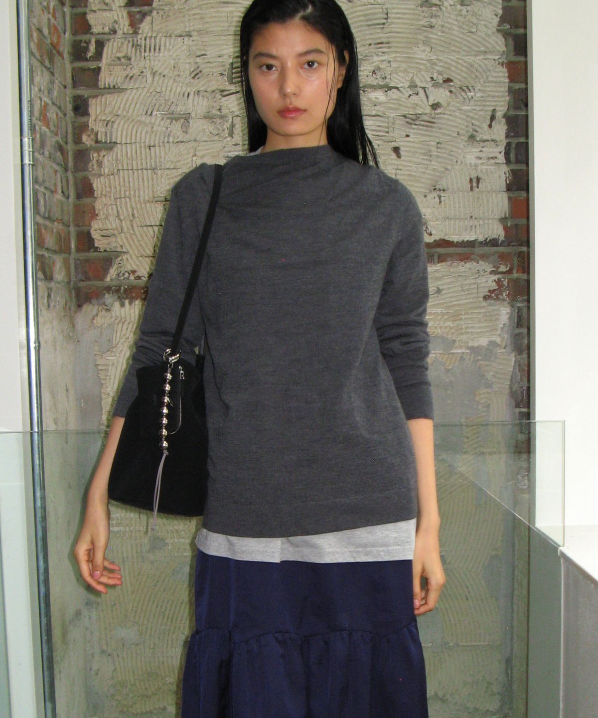 포테(POTE) 0016 Soft Bucket Bag_Dry Leather Black