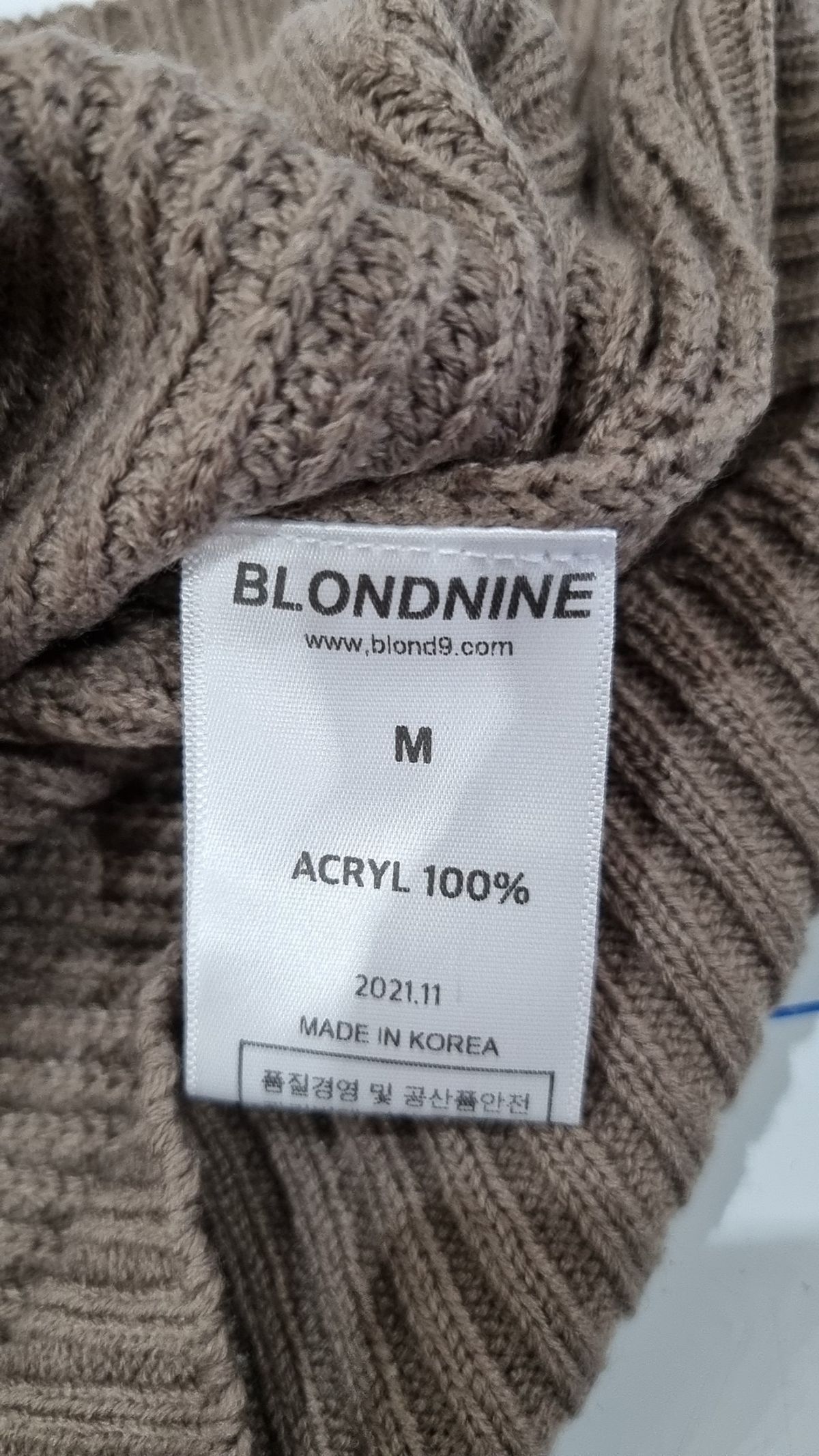 블론드나인(BLOND9) 니트/스웨터 M