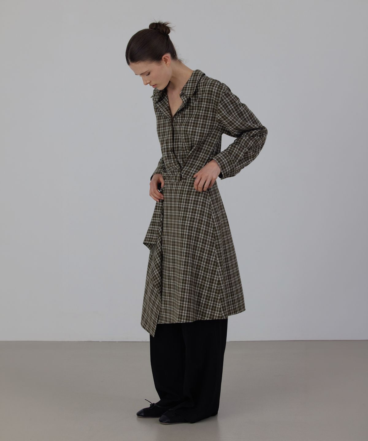 퀸스래빗(Q'SRB) Check Asymmetric Layered Wrap Shirt Set-up