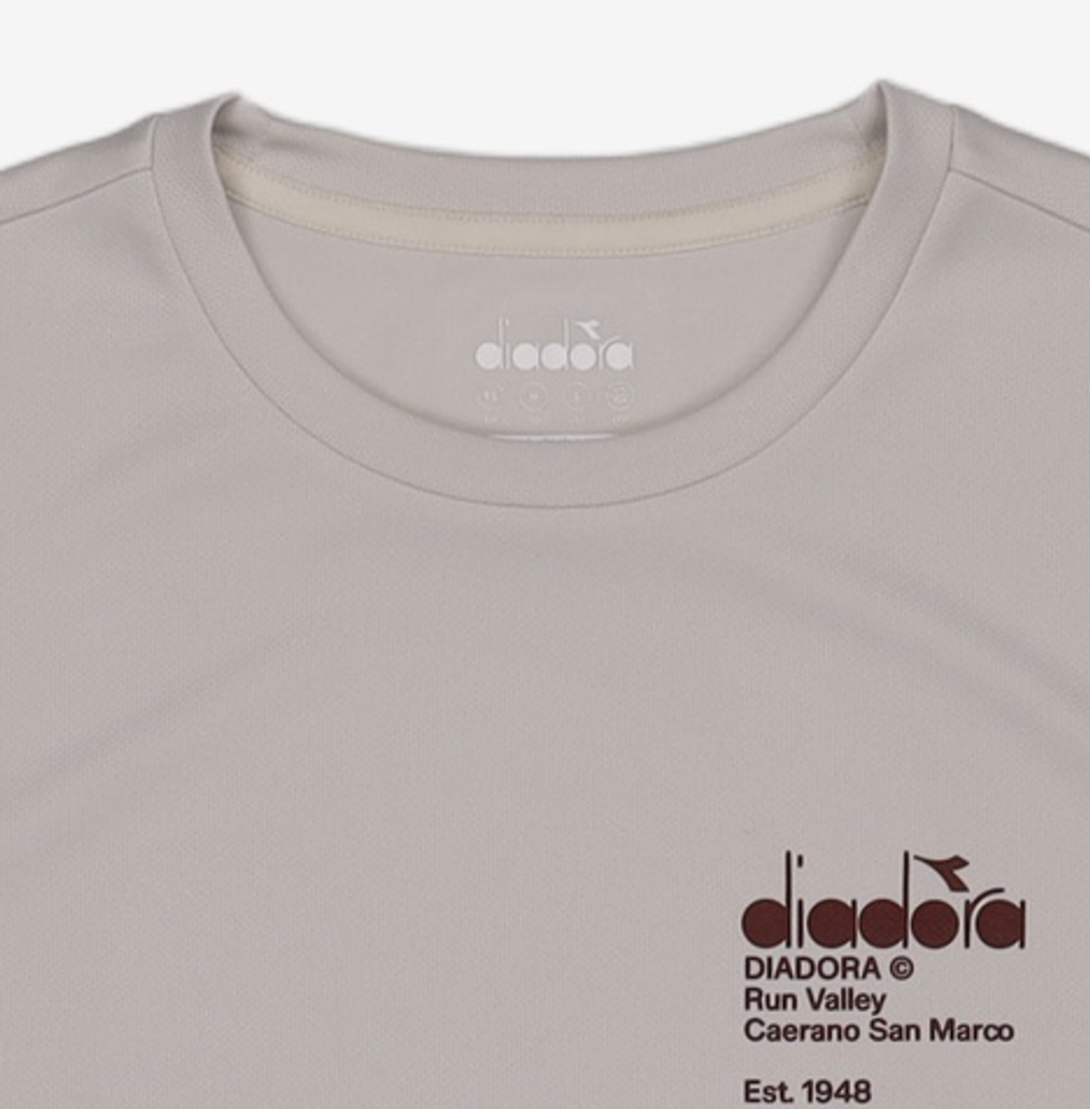디아도라(diadora) 헤리티지 그래픽 러닝 반팔 티셔츠 BEIGE 95