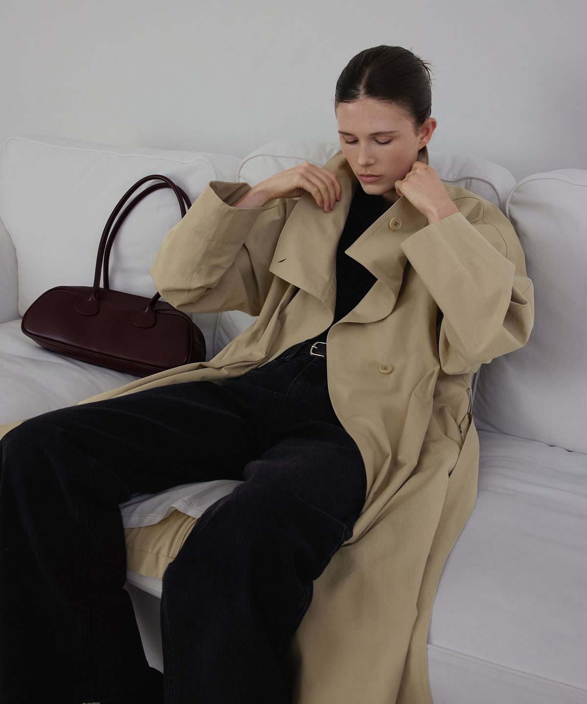 퀸스래빗(Q'SRB) Camille High-Neck Trench Coat