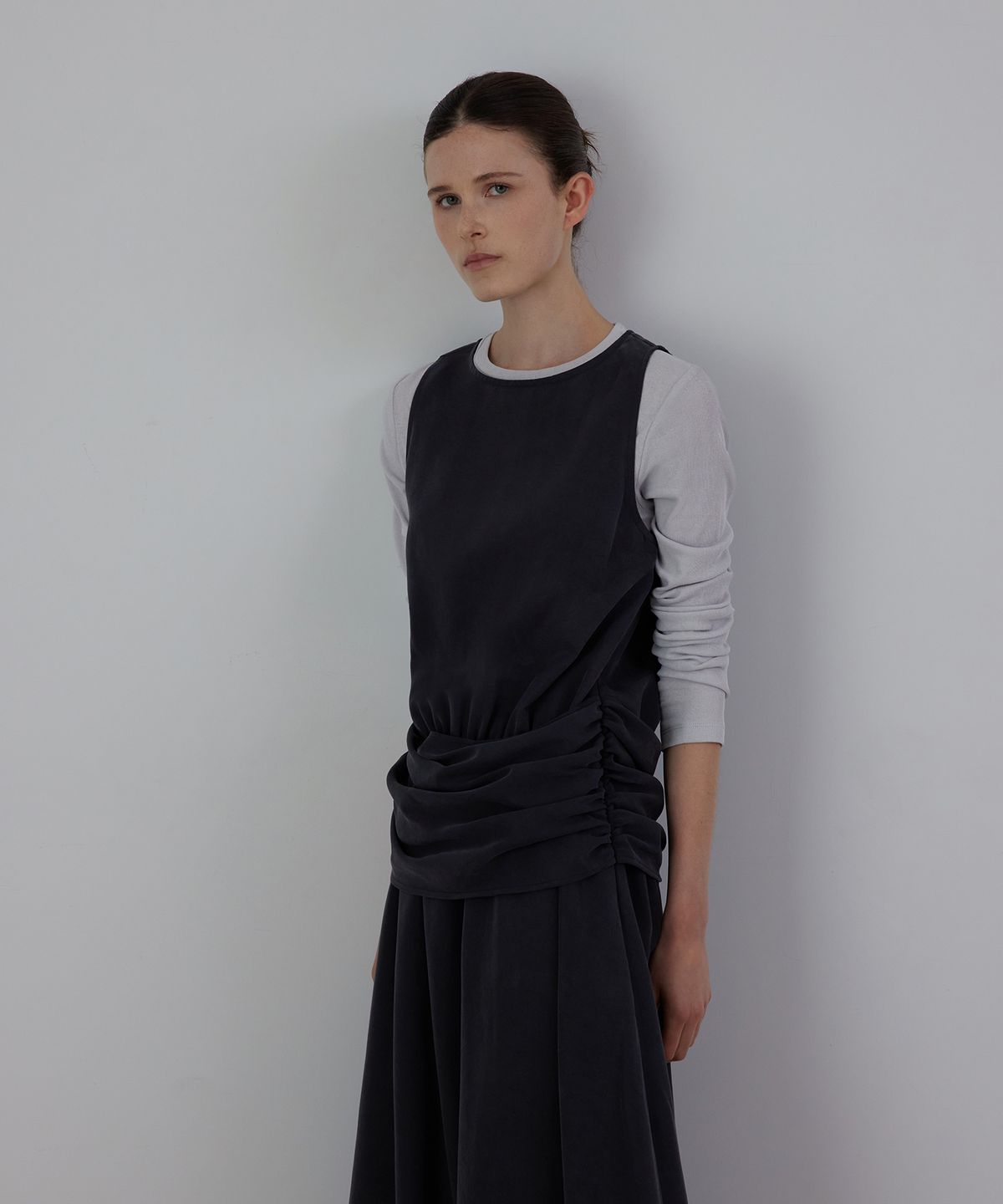 퀸스래빗(Q'SRB) Colette Draped Fluid Dress
