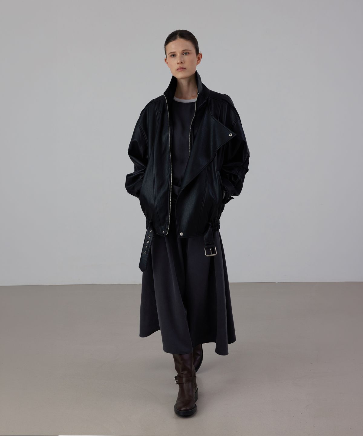 퀸스래빗(Q'SRB) Colette Draped Fluid Dress