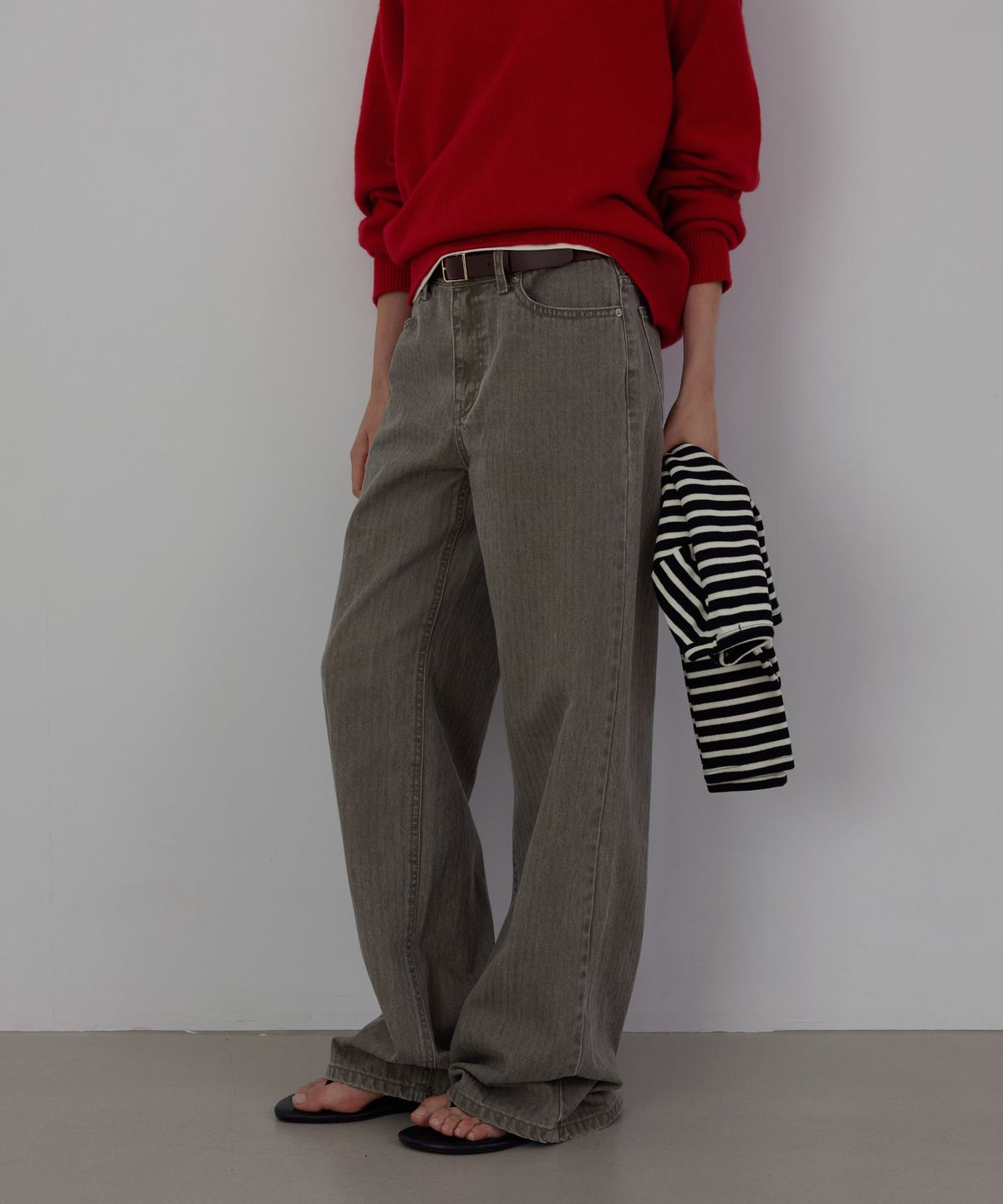 퀸스래빗(Q'SRB) Tinted Herringbone Denim Pants