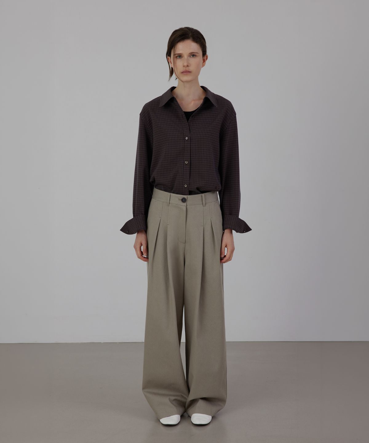 퀸스래빗(Q'SRB) Double Pleats Chino Trousers