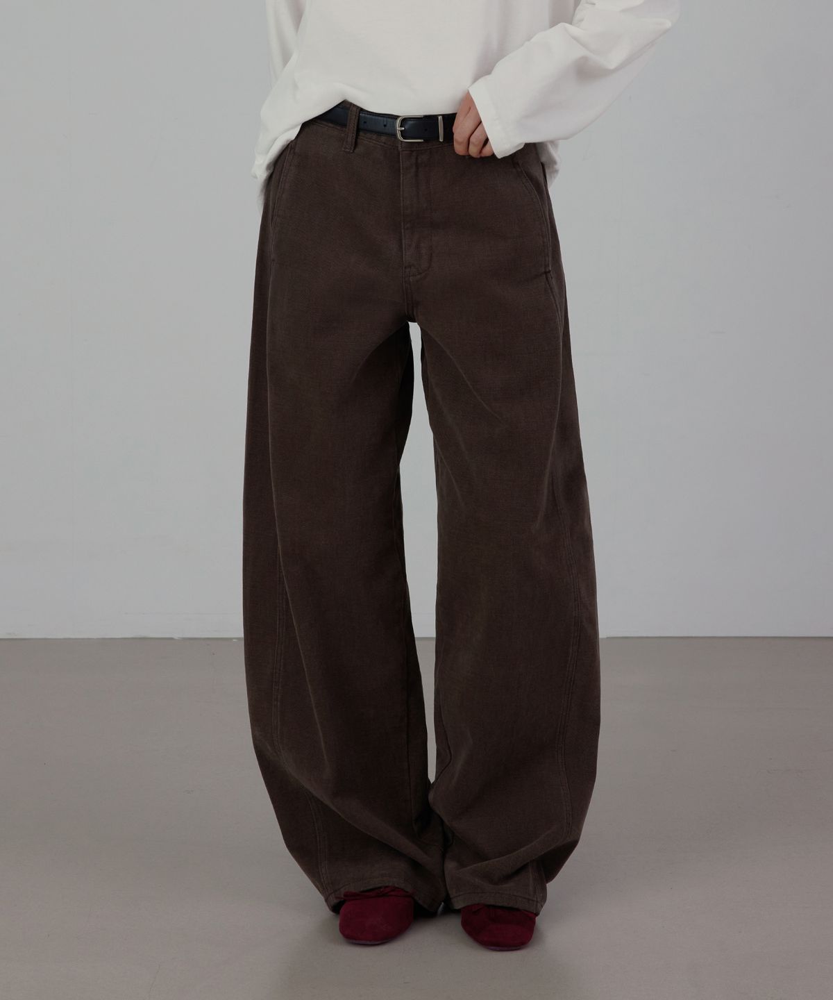 퀸스래빗(Q'SRB) Curved Barrel Cotton Pants