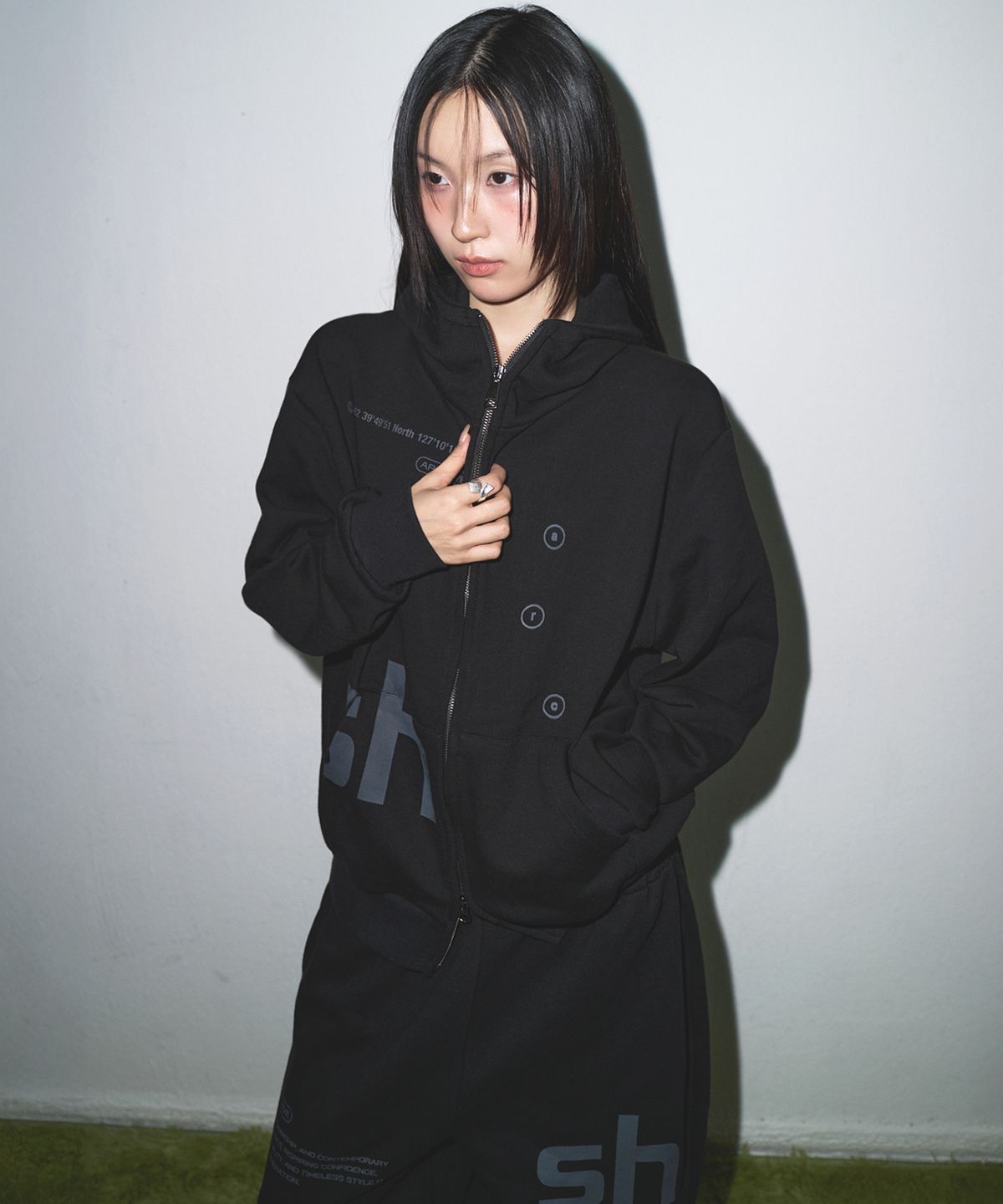 소흘(SOHUL) Easy Hood Zip-up (블랙)