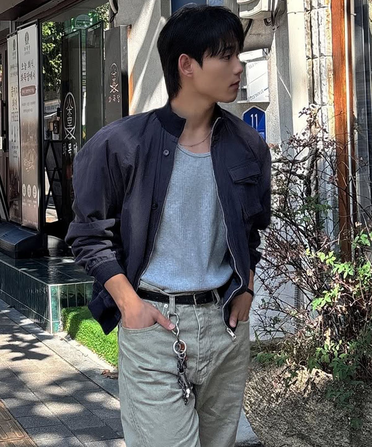 인템포무드(INTEMPOMOOD) 소티 포켓 탱커 재킷_잉크네이비