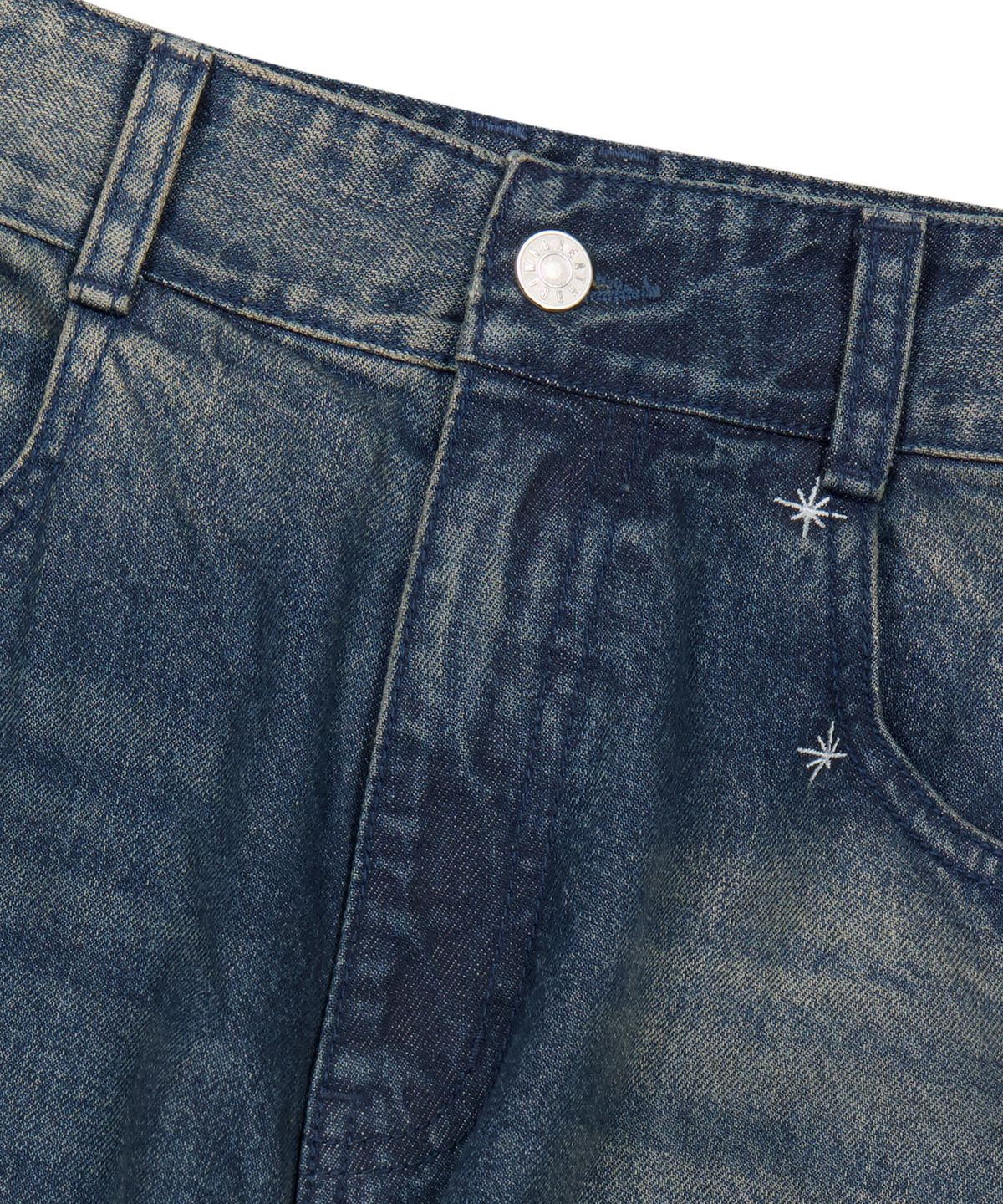 브라운브레스(BROWNBREATH) STAR EMBROIDERY TUCKED DENIM PANTS