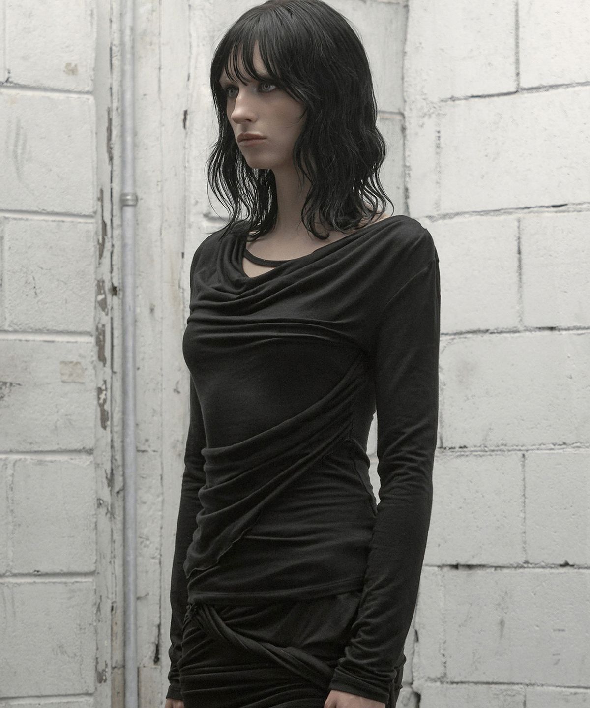 락케이크(ROCKCAKE) Pinched Cowl Top - Black