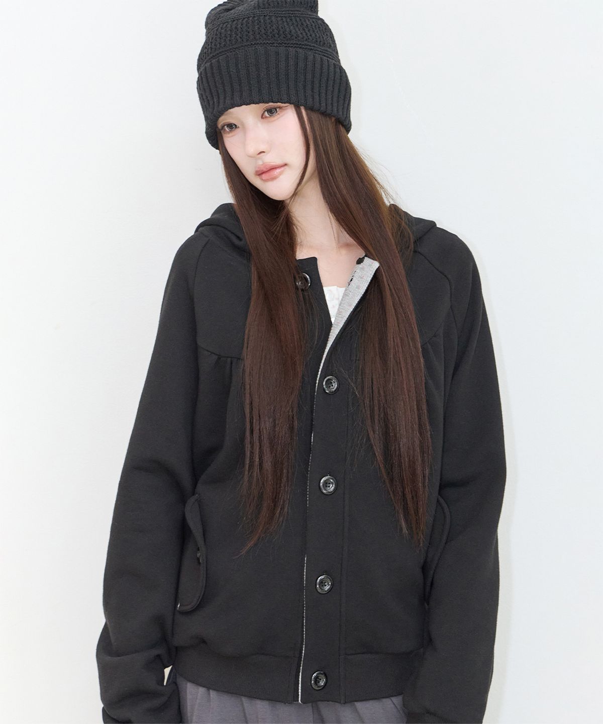 일리고(ILLIGO) 버튼 배색 후디 자켓 블랙