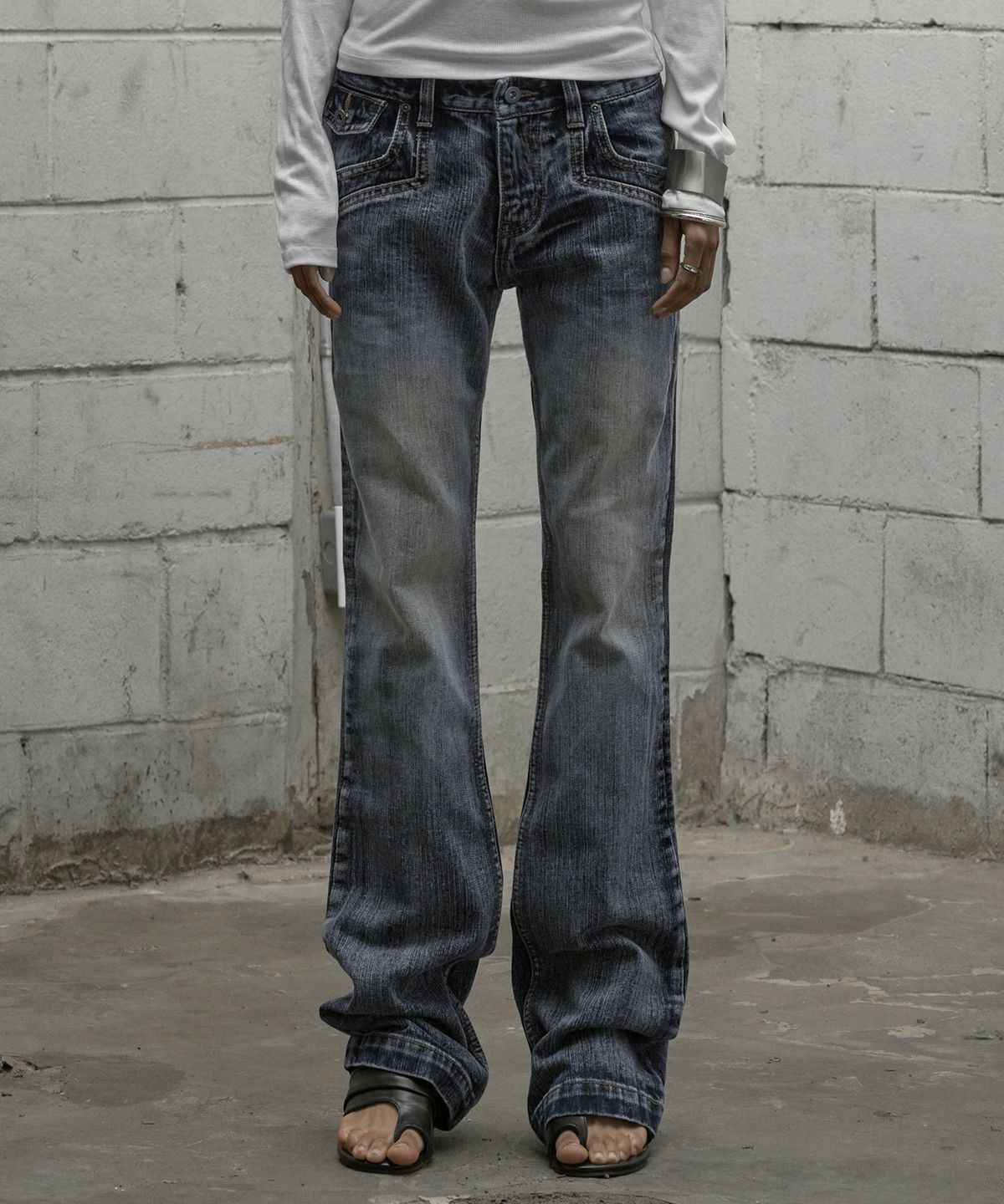 락케이크(ROCKCAKE) Harlow Semi Bootcut Denim - Ash Blue