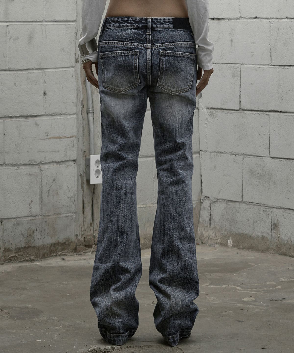 락케이크(ROCKCAKE) Harlow Semi Bootcut Denim - Ash Blue