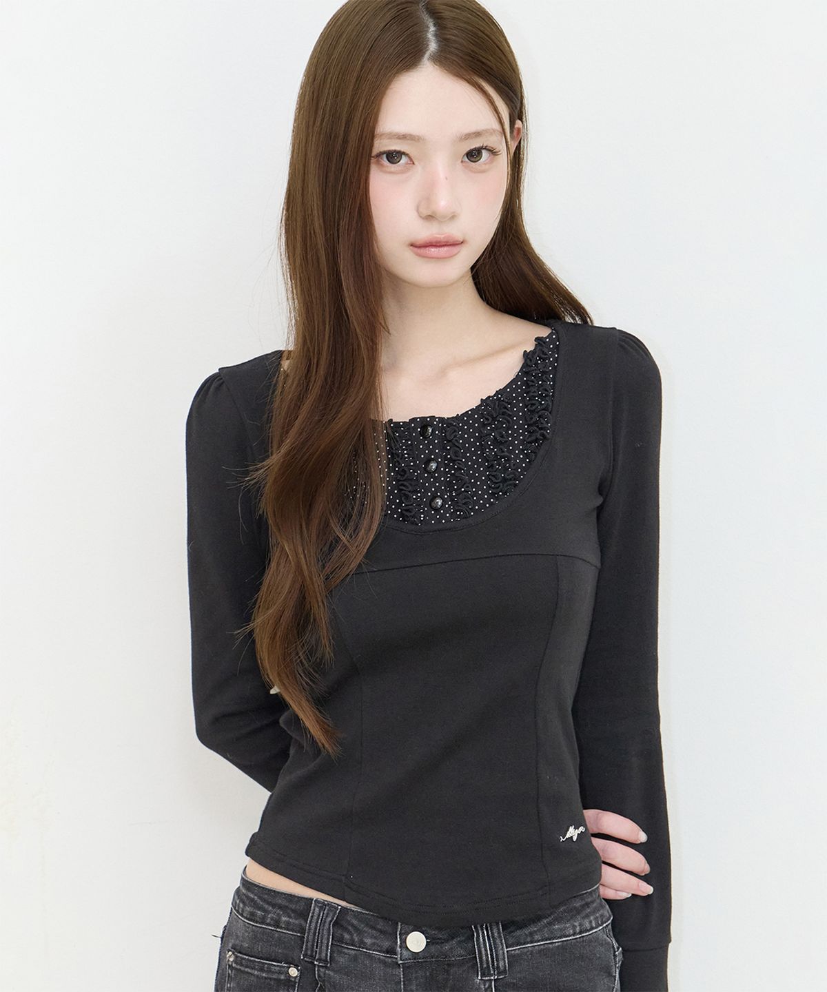 일리고(ILLIGO) 러플 레이어드 롱슬리브 블랙