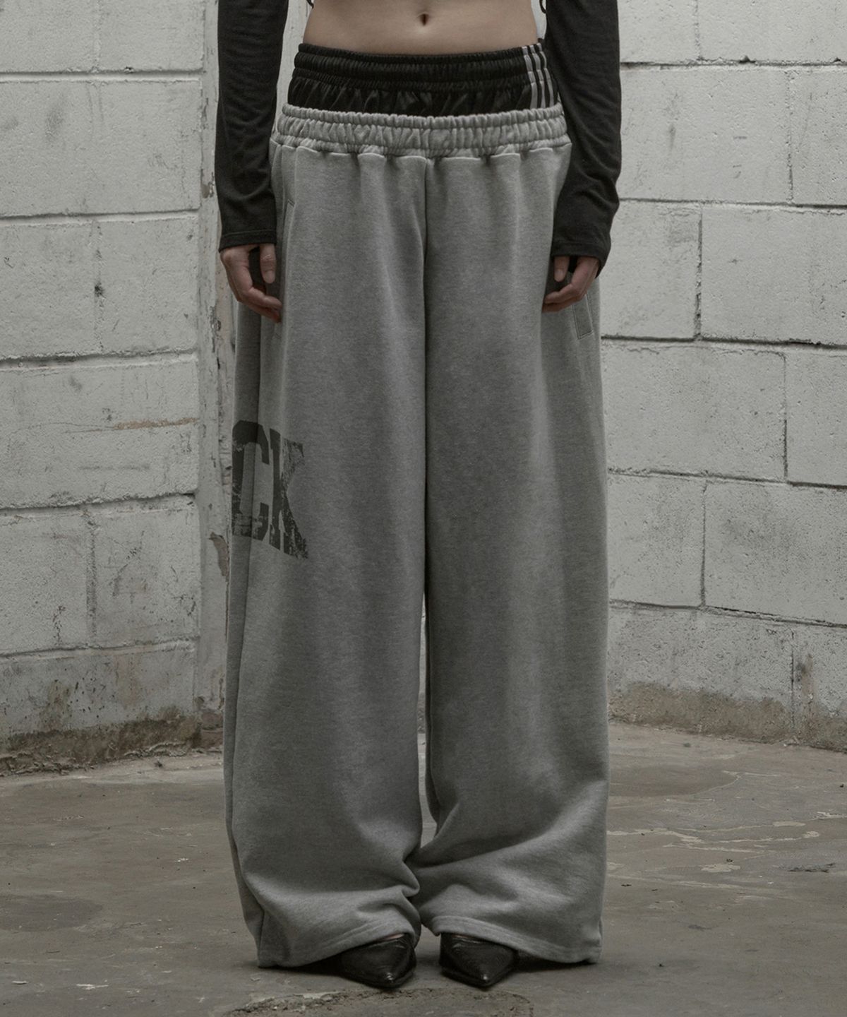 락케이크(ROCKCAKE) RCK Layered Wide 2way Jogger - Gray