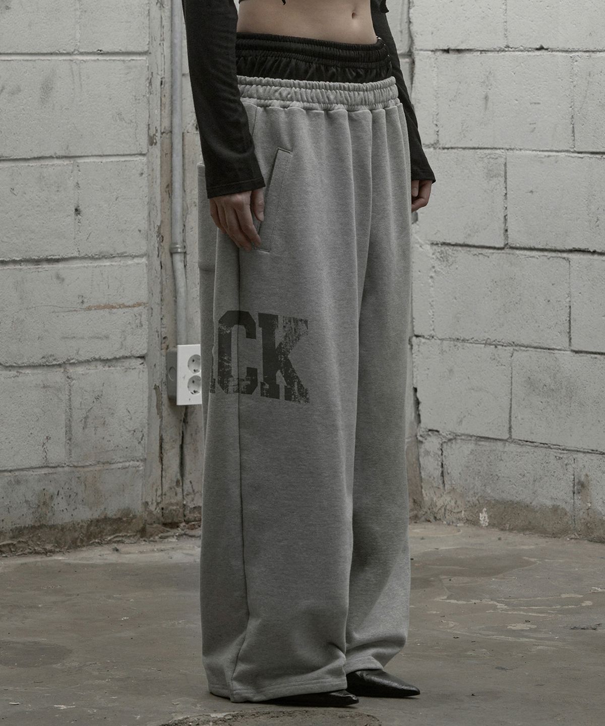 락케이크(ROCKCAKE) RCK Layered Wide 2way Jogger - Gray