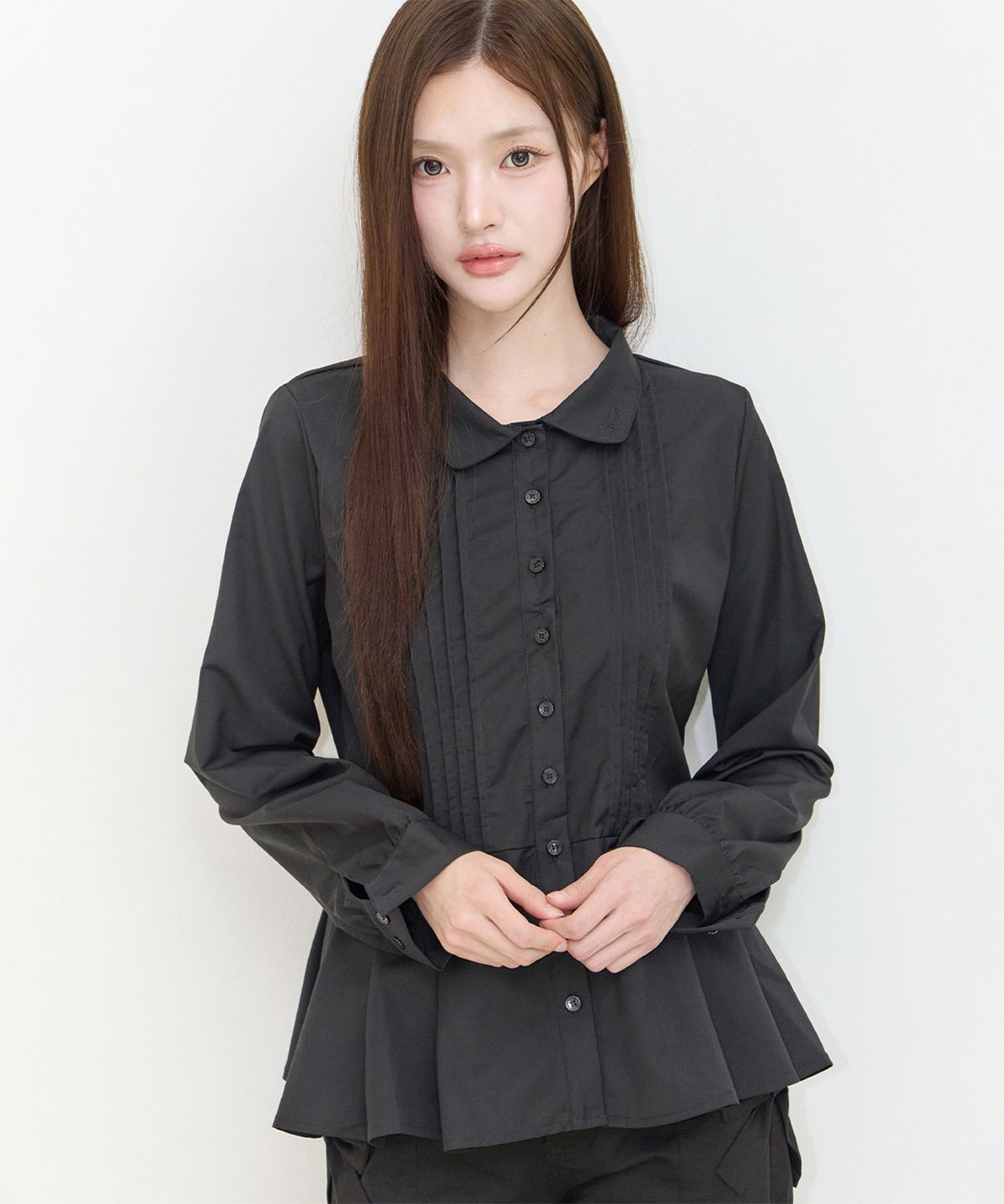 일리고(ILLIGO) 플리츠 더블 보우 블라우스 블랙