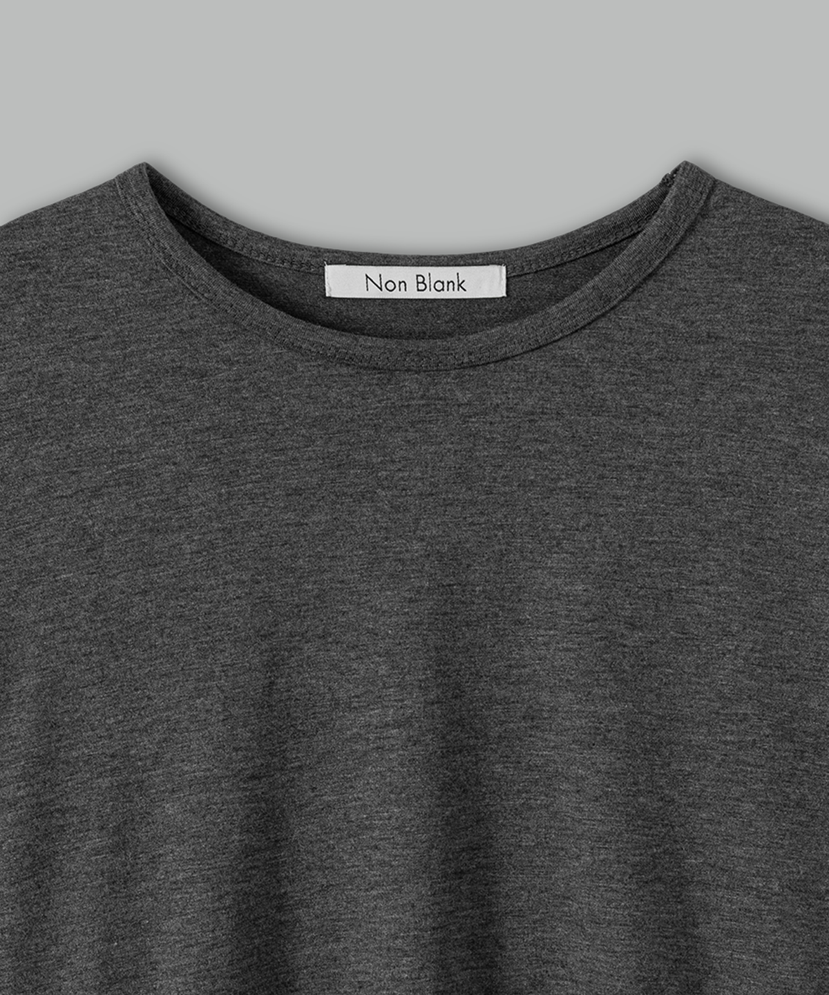 넌블랭크(NONBLANK) 소프트 라운드 LS 티셔츠_CHARCOAL GREY