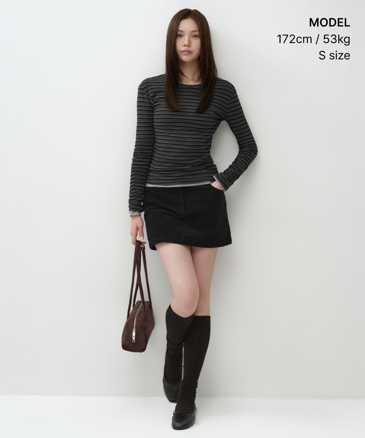 무신사 스탠다드 우먼(MUSINSA STANDARD WOMAN) 우먼즈 웜 브러쉬드 스트라이프 슬림 긴소매 티셔츠 [블랙]