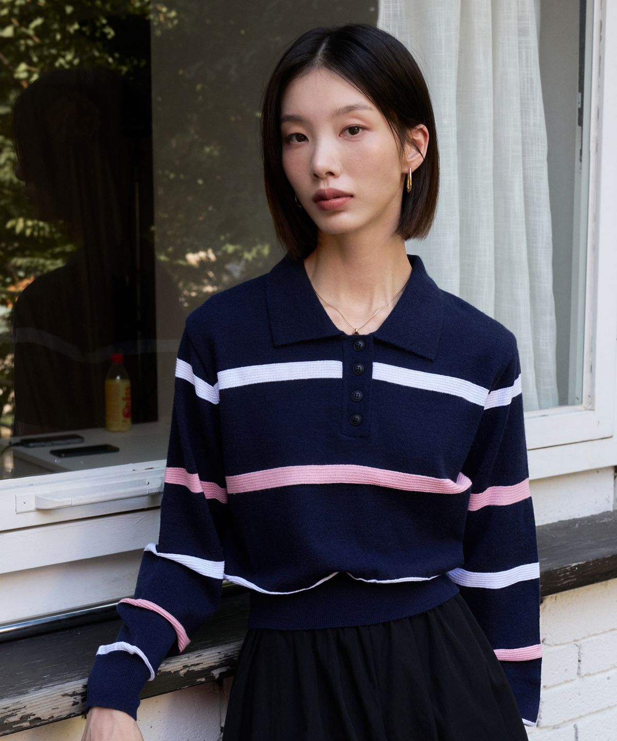 블레티(VLETI) Viscose Calla Button Knit (Navy)
