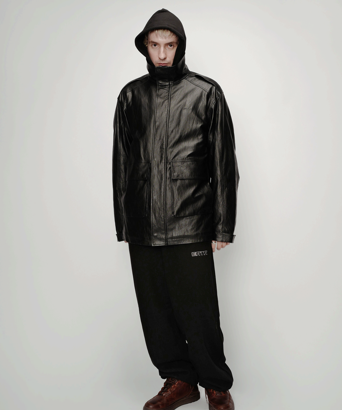 이알티알(ERTR) Murphy Highneck Leather Jacket Black