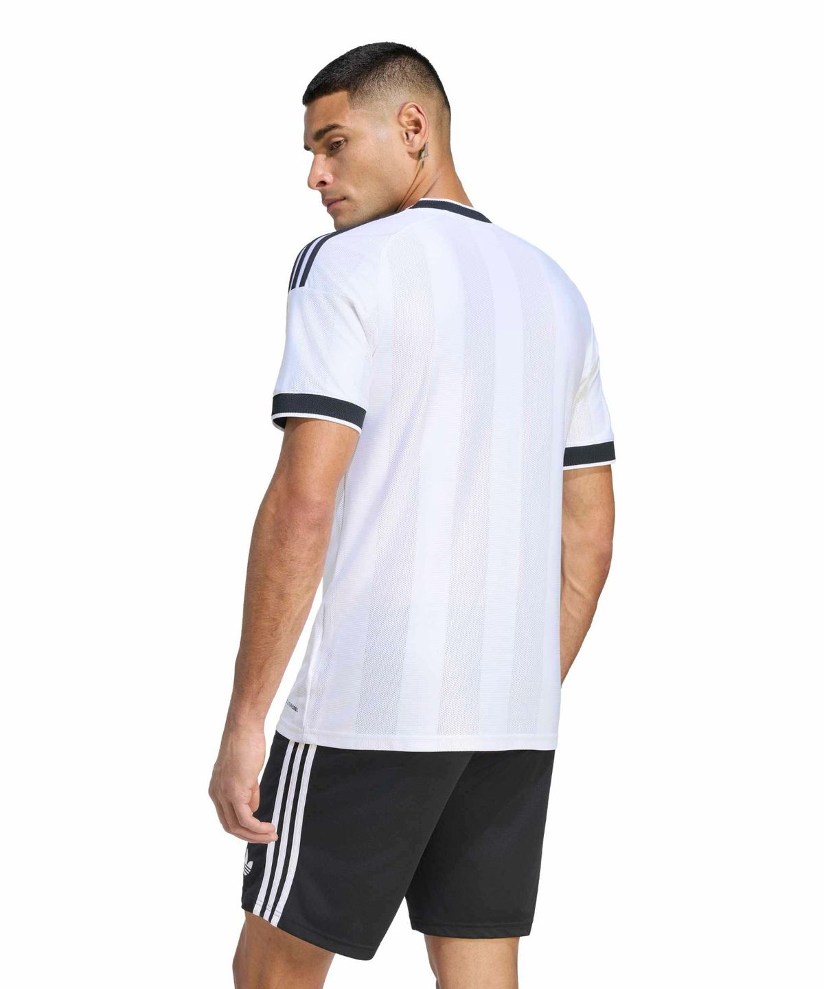 아디다스(ADIDAS) 아인트라흐트 프랑크푸르트 26/27 어웨이 저지 - 화이트 / KB1998