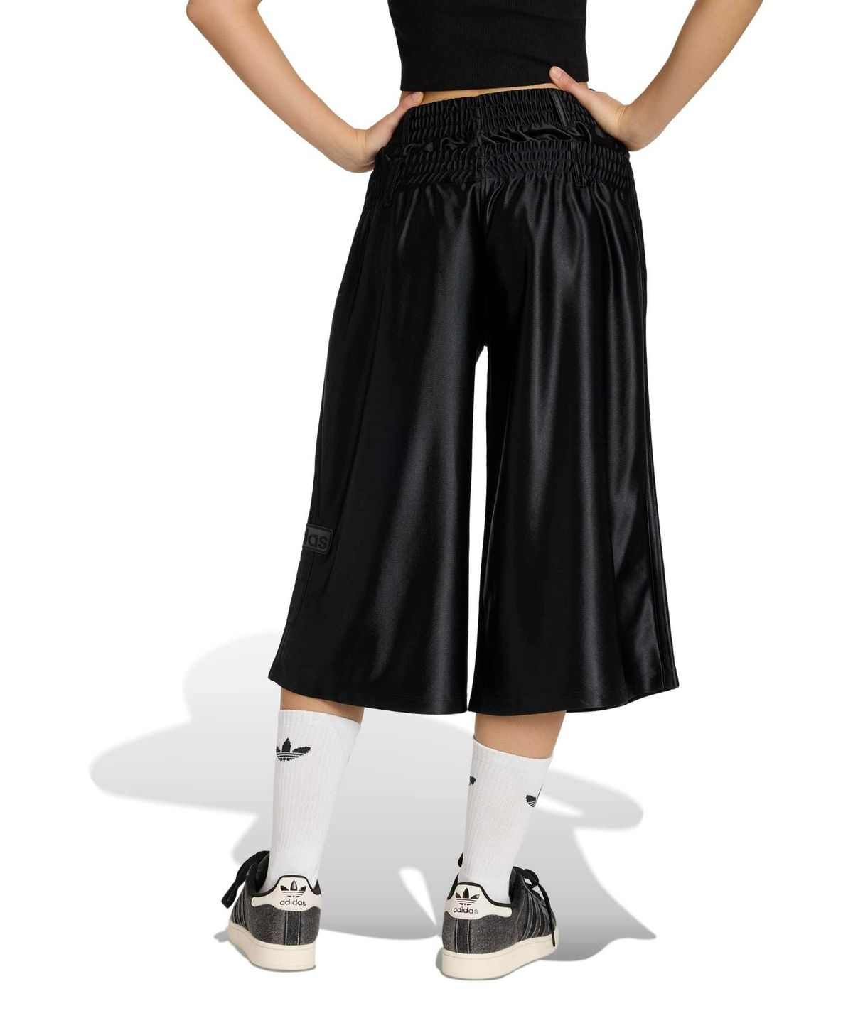 아디다스(ADIDAS) 아디브레이크 더블 레이어드 오버사이즈 숏 팬츠 - 블랙 / KS9147