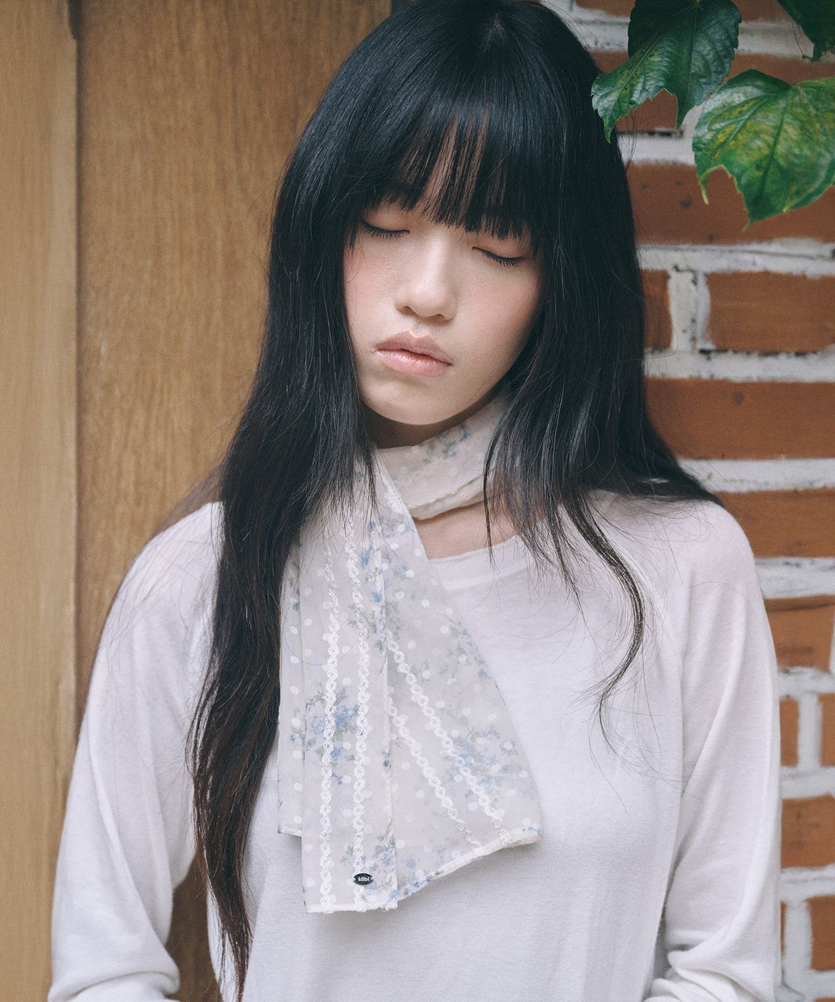 키이비(KIIBI) vintage floral dot scarf blue