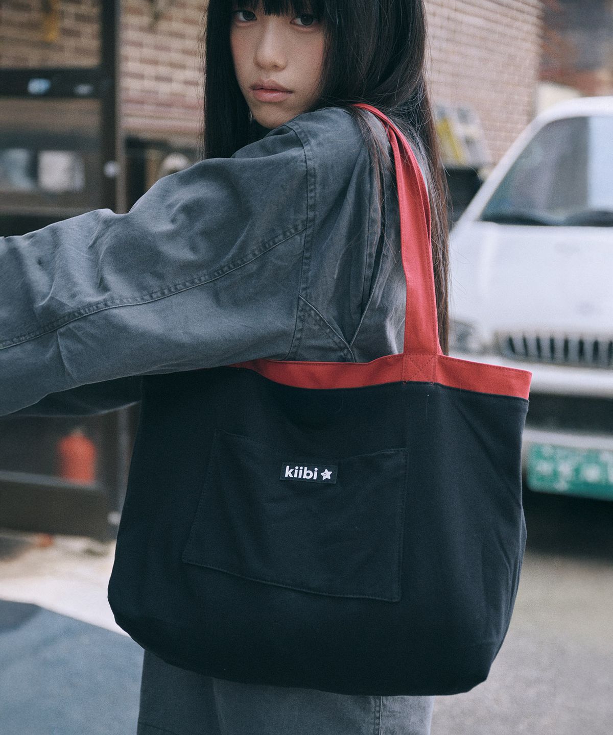 키이비(KIIBI) big pocket shoulder bag red