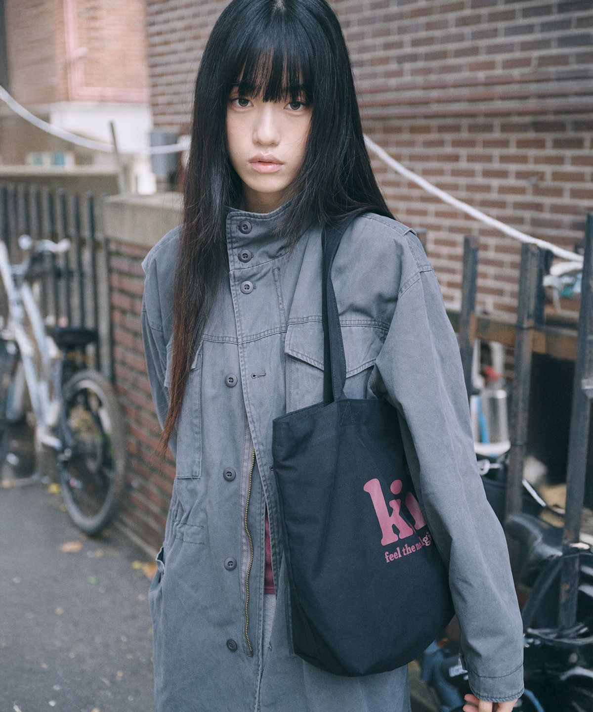 키이비(KIIBI) big pocket shoulder bag charcoal