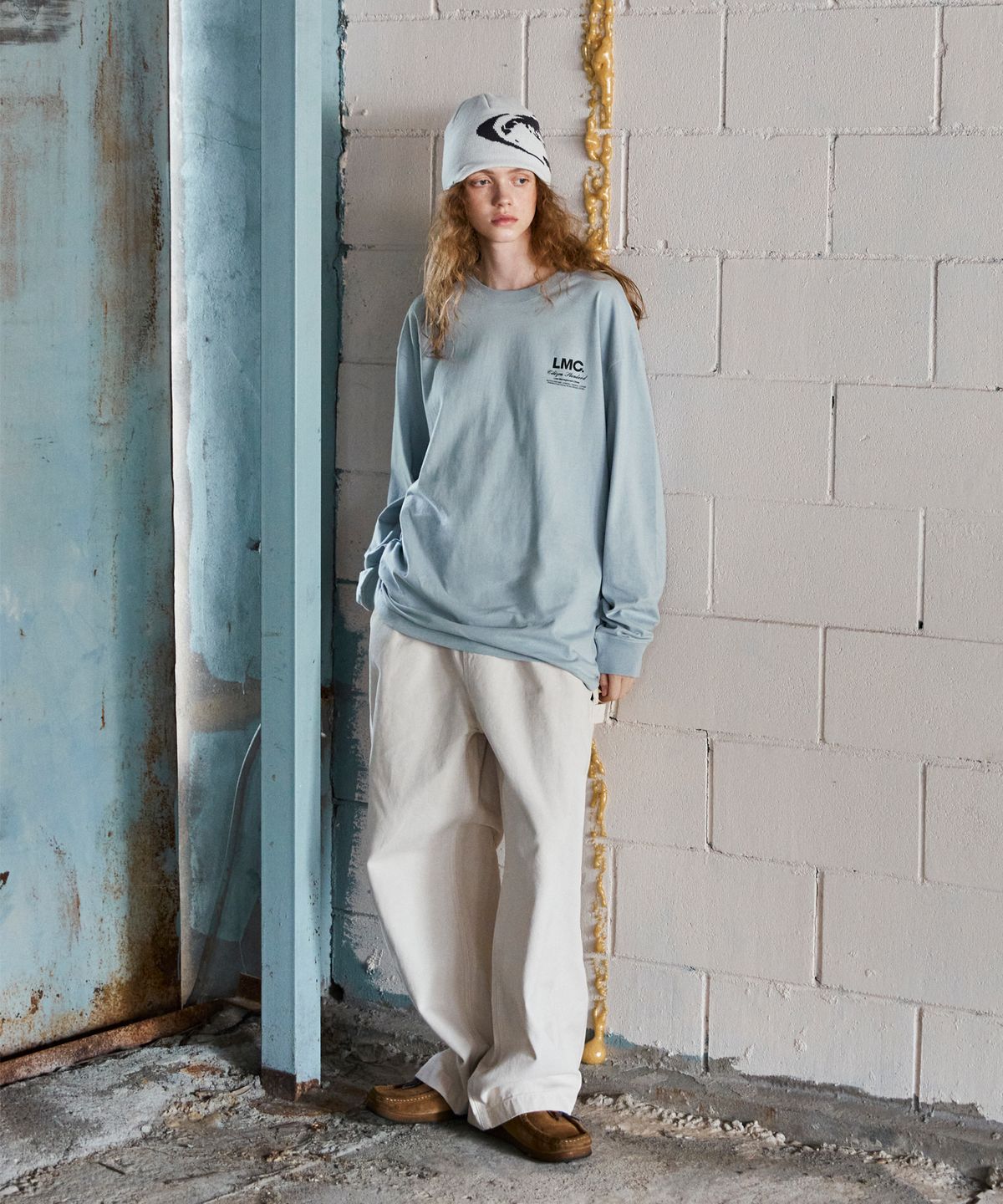 엘엠씨(LMC) STONE GLOBE LONG SLV TEE white