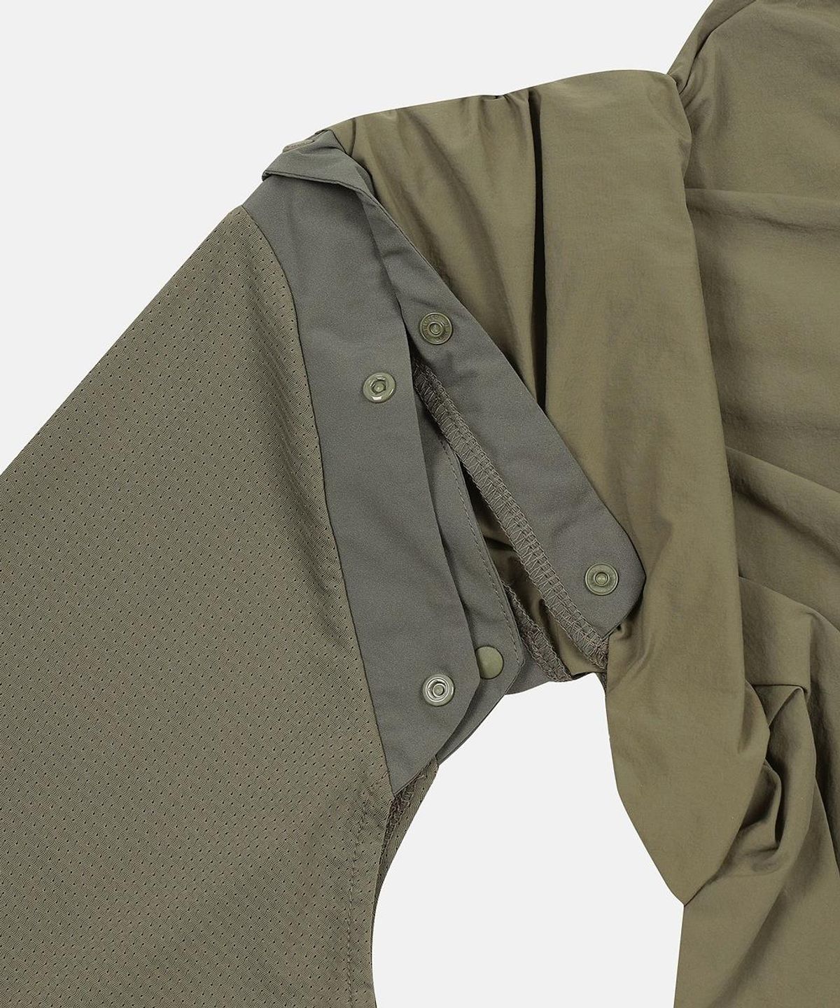 코오롱스포츠(KOLON SPORT) 남성 우븐 레이어드 티셔츠 TLTBA26401KHA