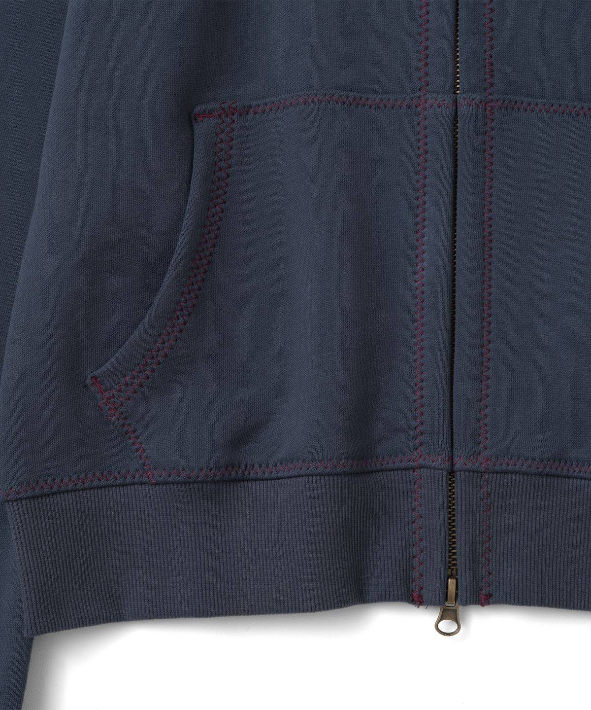 더콜디스트모먼트(THE COLDEST MOMENT) TCM zigzag stitch hooded zip-up (navy)