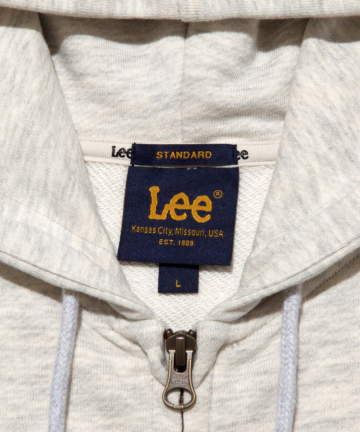 리(LEE) 컬리지 로고 후드 집업 오트밀