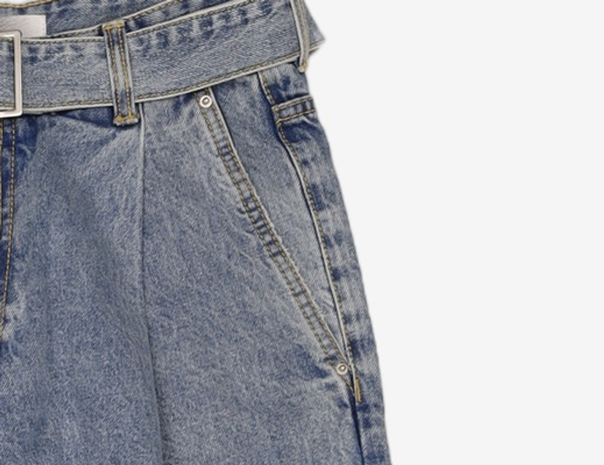 메종미네드(MAISON MINED) BELTED ONE TUCK WIDE DENIM L/BLUE 46